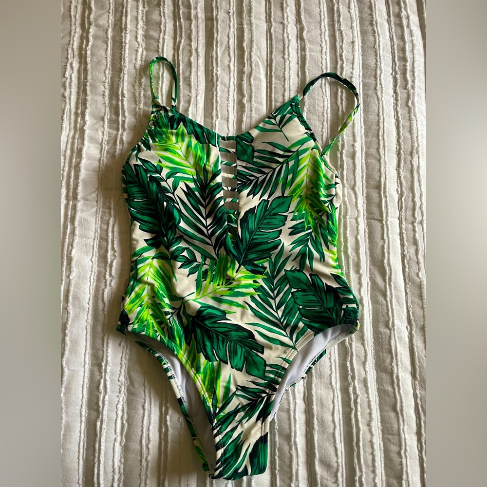 White and green leaf print one piece.